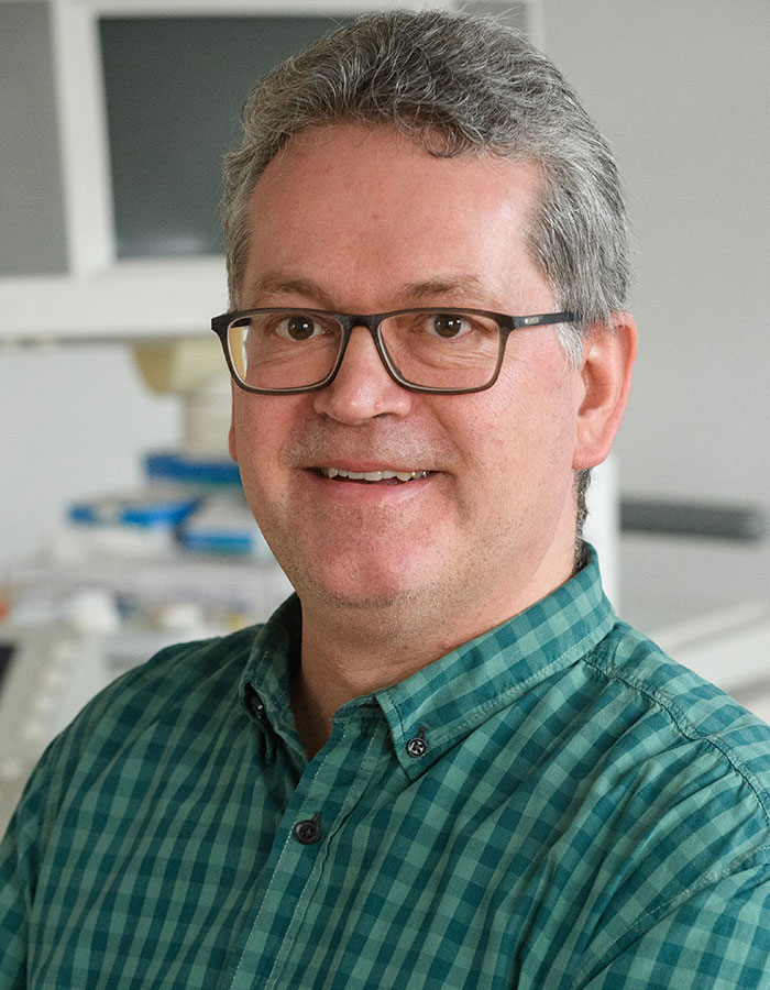 Portraitfoto vom Facharzt für Allgemeinmedizin Gerhard Sydow