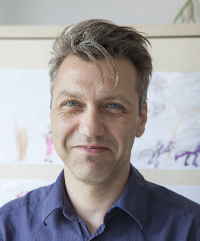 Porträtfoto von Dipl.-Psychologe Alexis Schwab