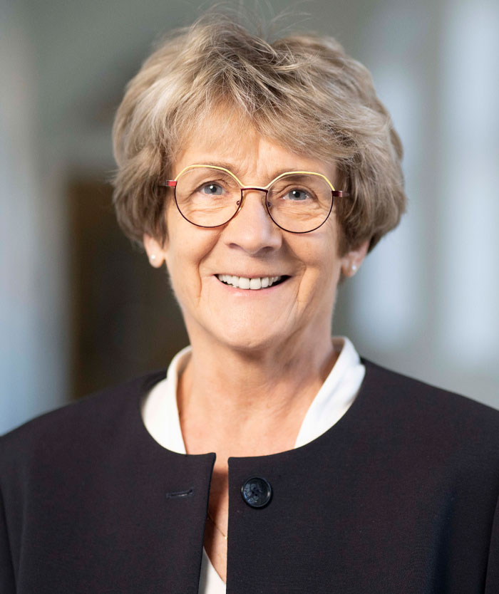Portaitfoto der Ärztlichen Direktorin Dr. Ruth Mähl